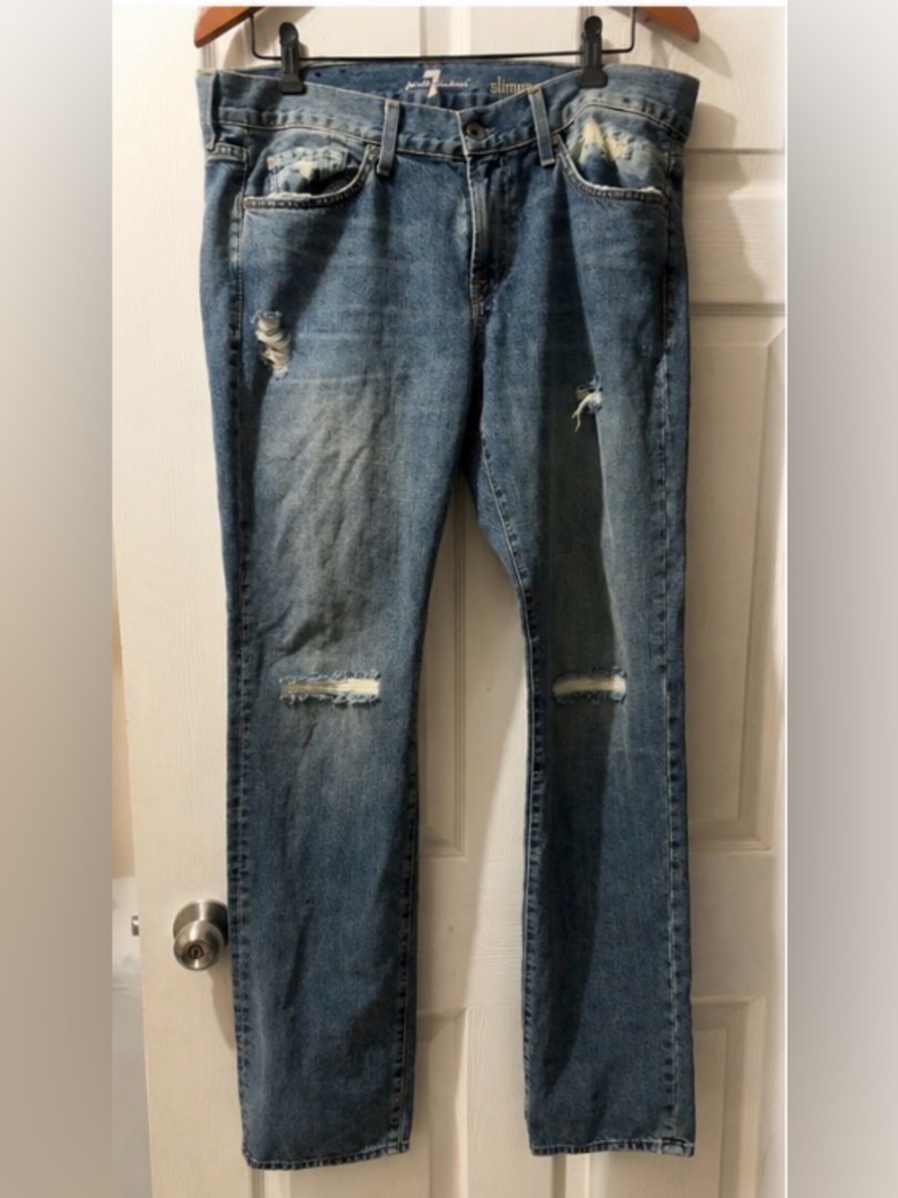 7 For All Mankind Slimmy Men’s Distressed Jeans